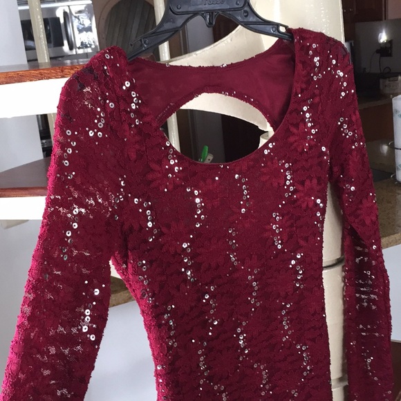 Dress - Picture 3 of 4